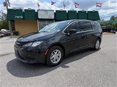 2023 Chrysler Voyager 