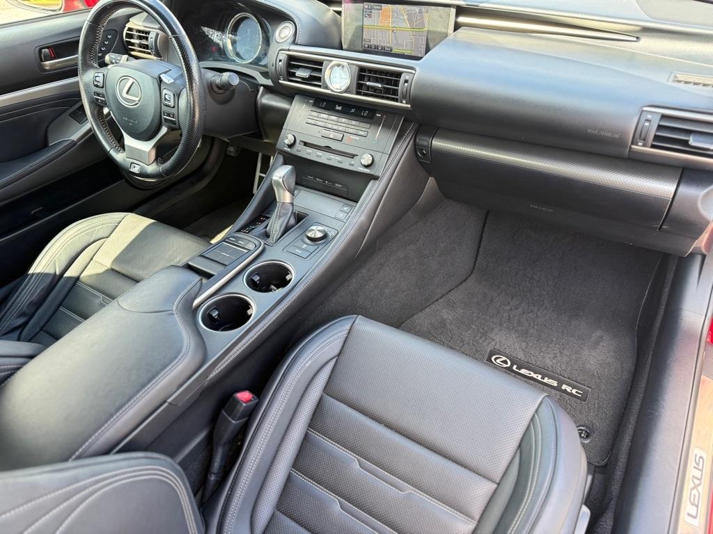 Lexus RC 200t Base 2016