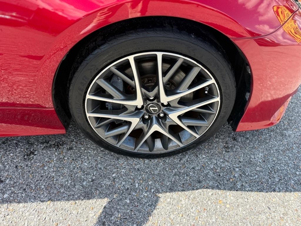 Lexus RC 200t Base 2016