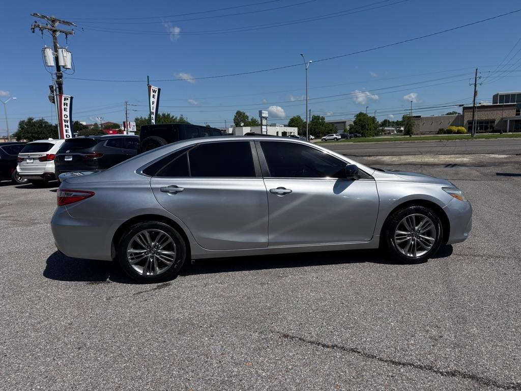 Toyota Camry XLE Auto (Natl) 2017