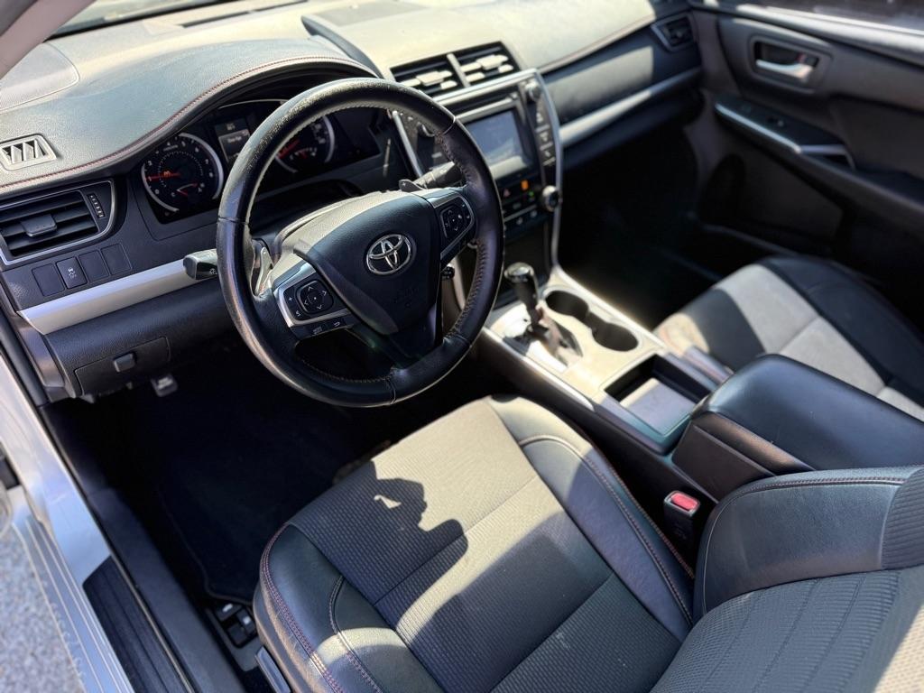 Toyota Camry XLE Auto (Natl) 2017