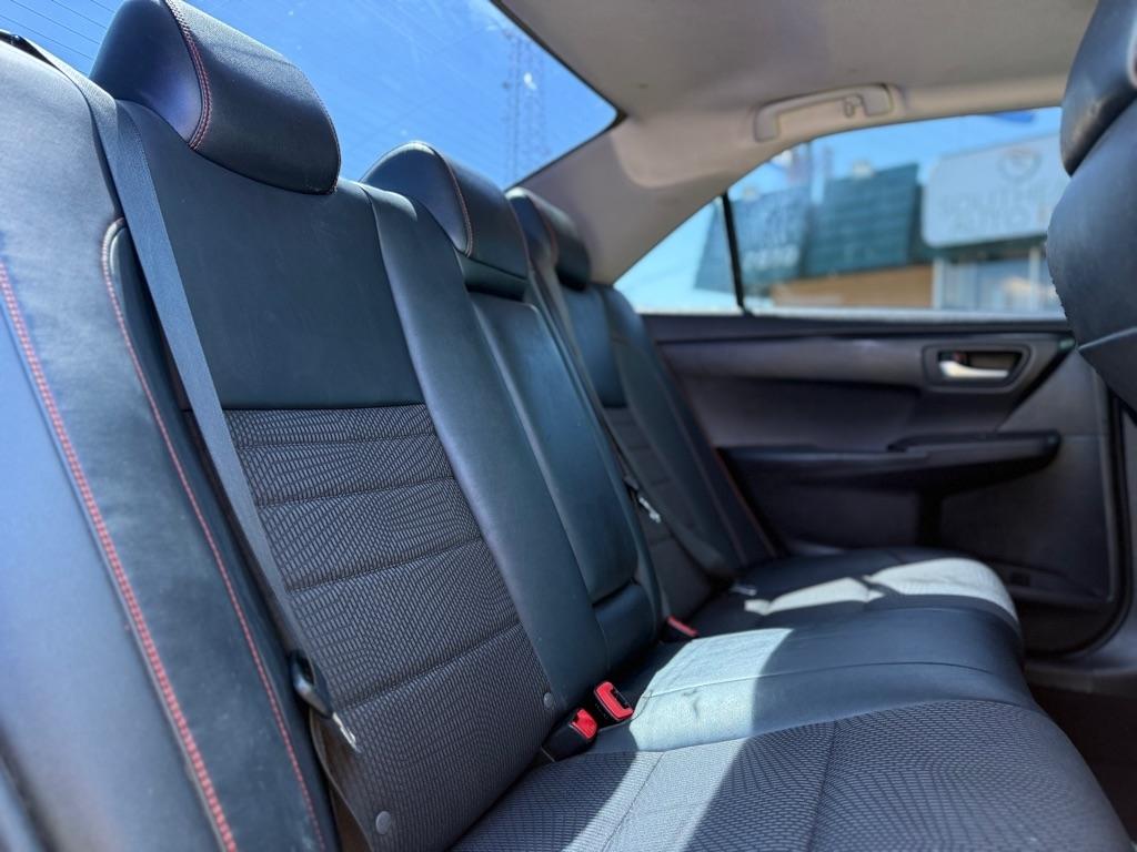 Toyota Camry XLE Auto (Natl) 2017