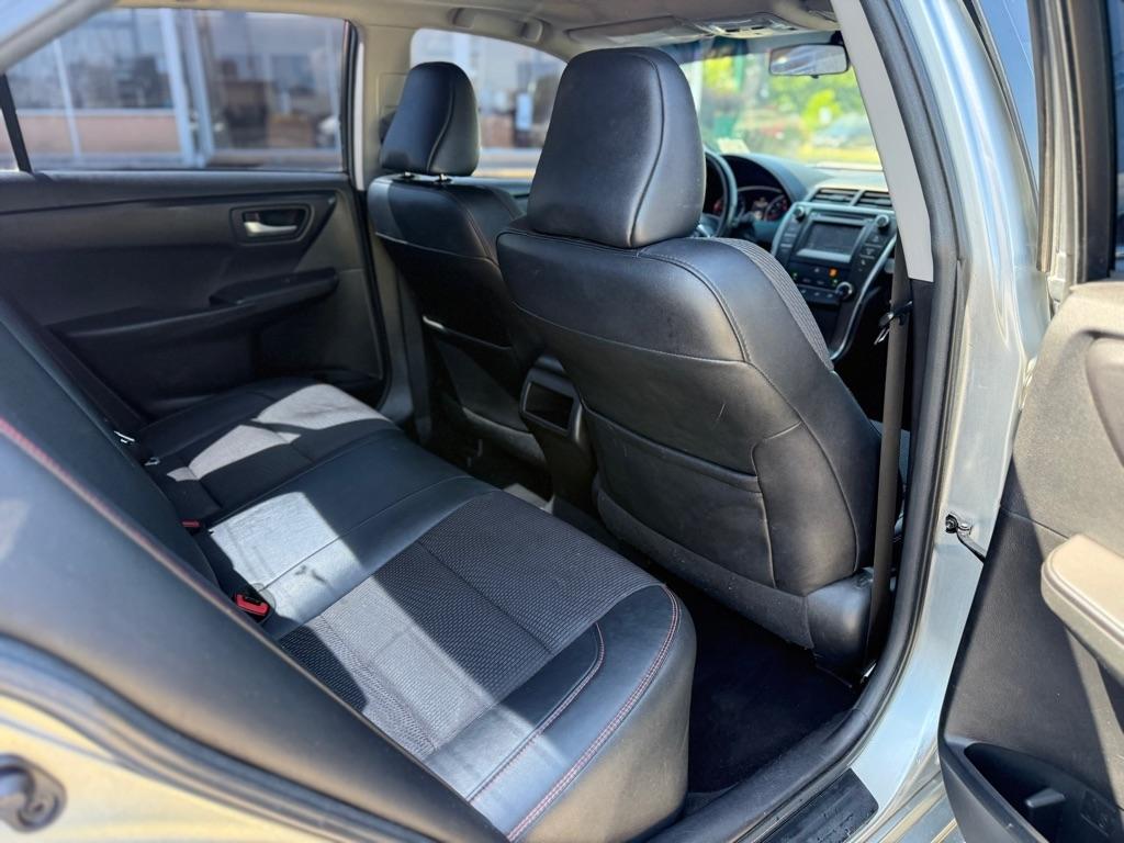 Toyota Camry XLE Auto (Natl) 2017