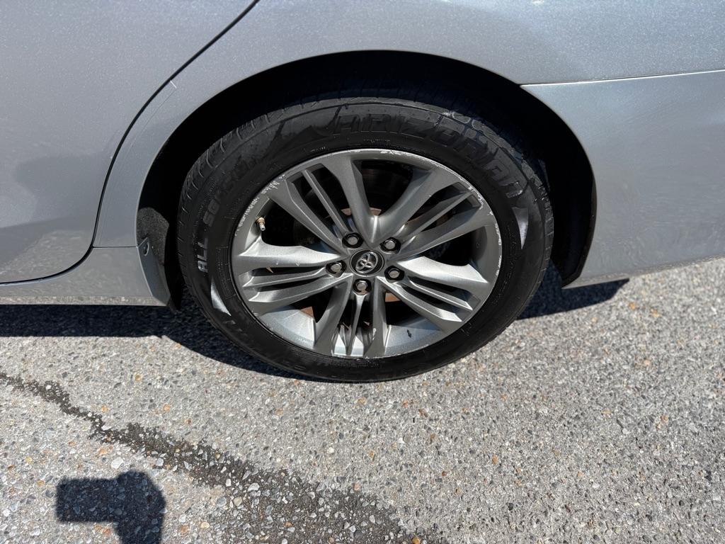 Toyota Camry XLE Auto (Natl) 2017