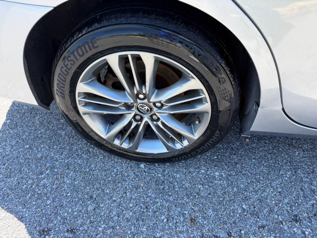 Toyota Camry XLE Auto (Natl) 2017
