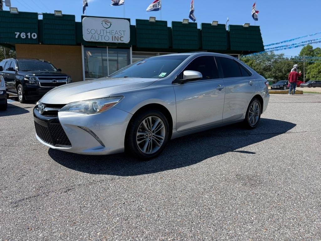 2017 Toyota Camry XLE Auto (Natl)