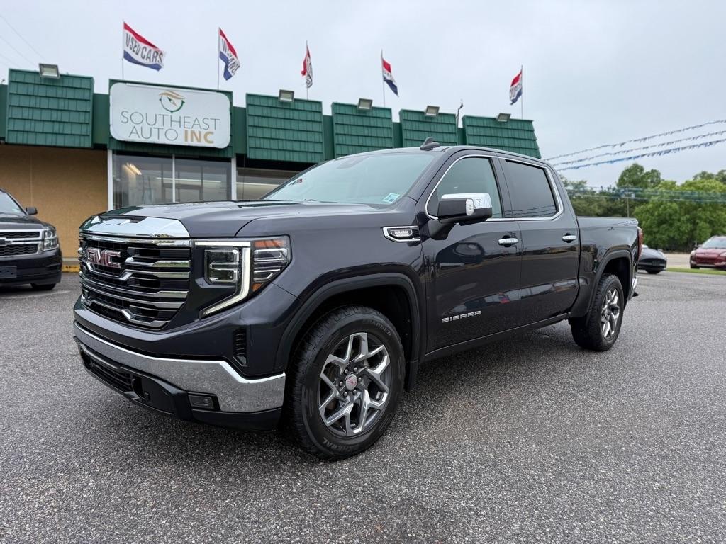 GMC Sierra 1500 4WD Crew Cab 147" SLT 2022