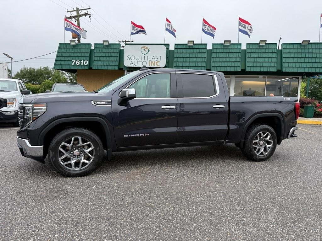 GMC Sierra 1500 4WD Crew Cab 147" SLT 2022