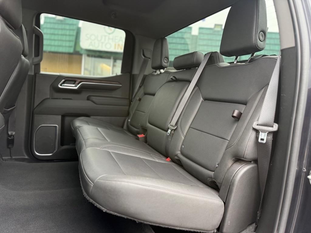 GMC Sierra 1500 4WD Crew Cab 147" SLT 2022