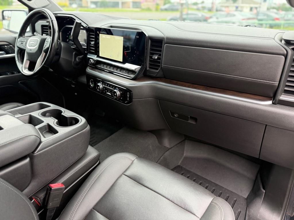 GMC Sierra 1500 4WD Crew Cab 147" SLT 2022