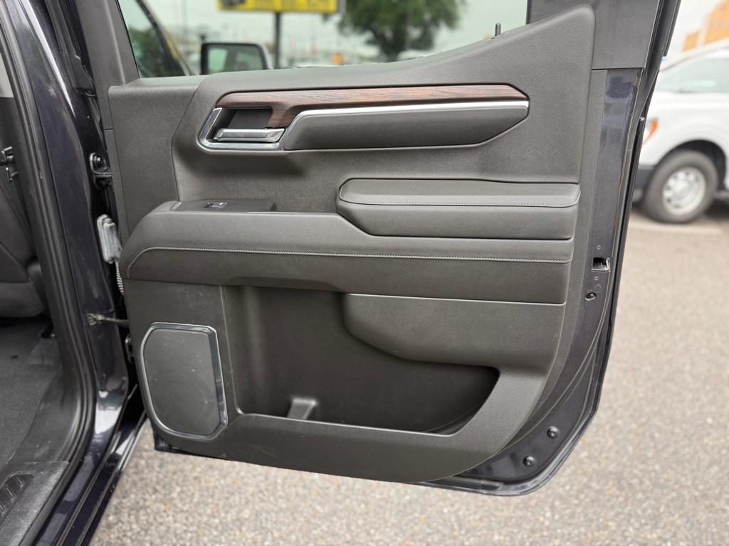 GMC Sierra 1500 4WD Crew Cab 147" SLT 2022