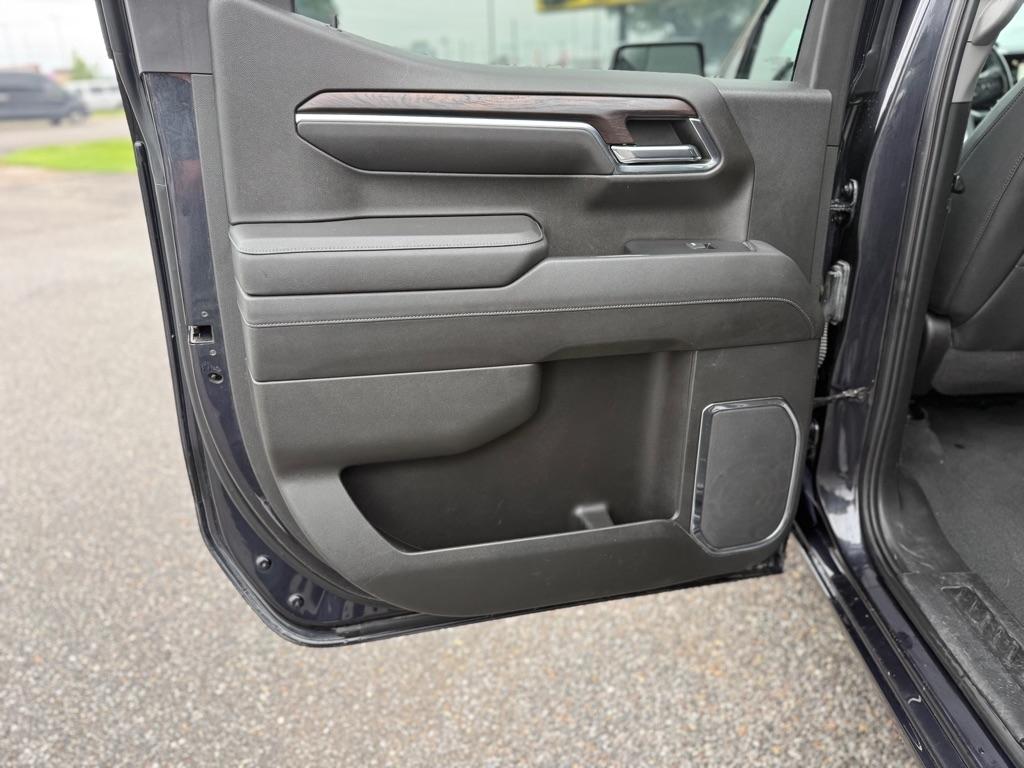 GMC Sierra 1500 4WD Crew Cab 147" SLT 2022