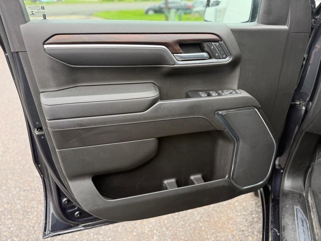 GMC Sierra 1500 4WD Crew Cab 147" SLT 2022