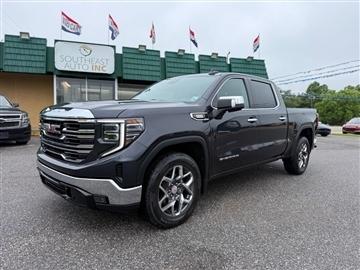 2022 GMC Sierra 1500 4WD Crew Cab 147" SLT