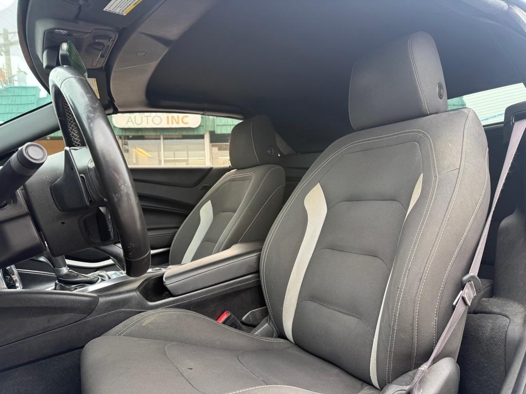 Chevrolet Camaro 2dr Conv 1LT 2017