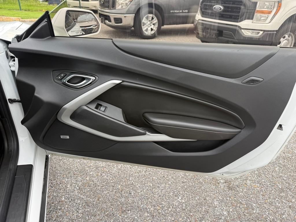 Chevrolet Camaro 2dr Conv 1LT 2017