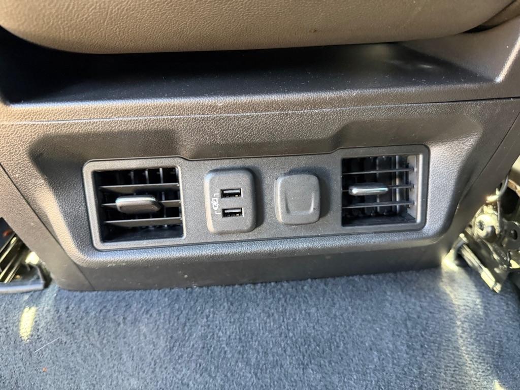 Chevrolet Silverado 1500 2WD Crew Cab 147" LT 2020