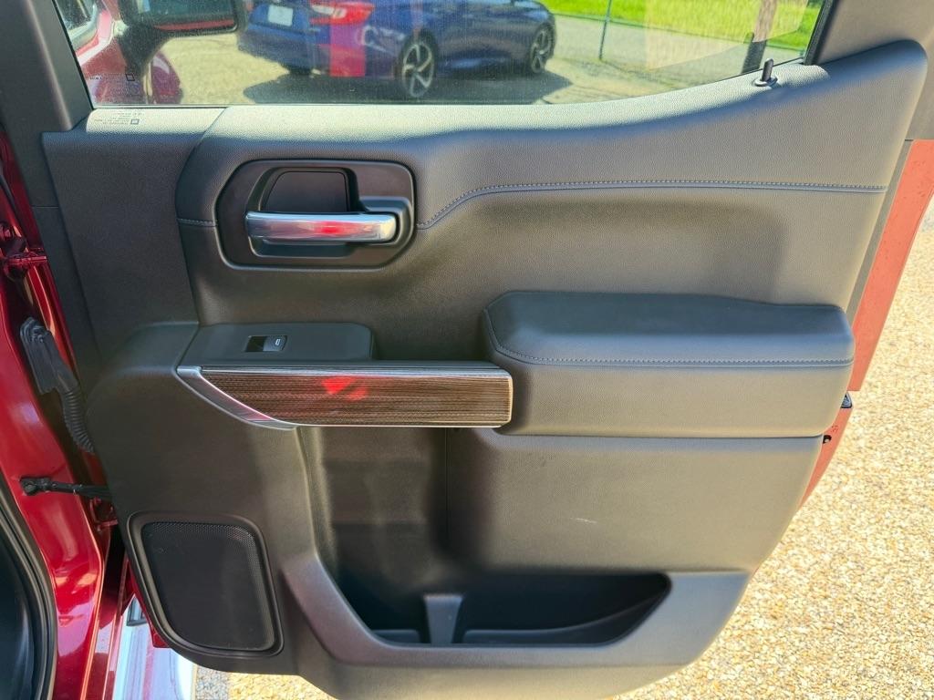 Chevrolet Silverado 1500 2WD Crew Cab 147" LT 2020