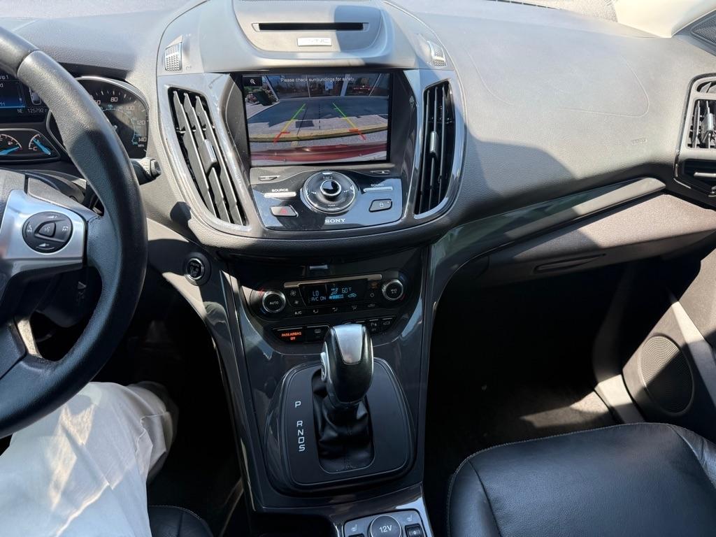 Ford Escape 4WD 4dr Titanium 2015