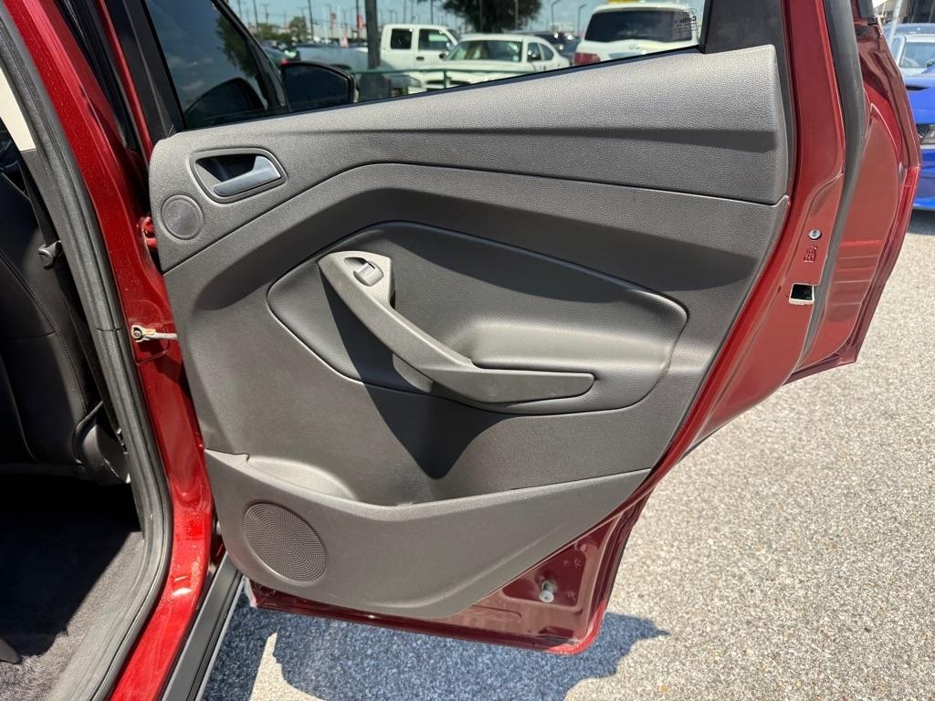 Ford Escape 4WD 4dr Titanium 2015