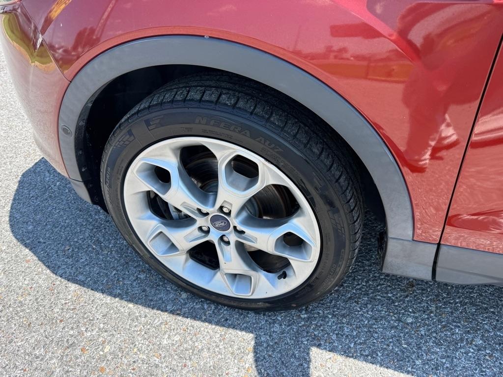 Ford Escape 4WD 4dr Titanium 2015