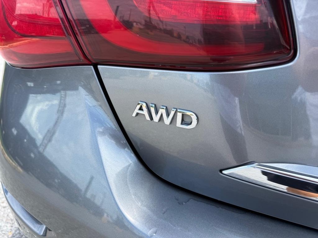 Infiniti Q70L 3.7 LUXE AWD 2019