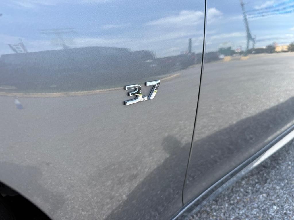 Infiniti Q70L 3.7 LUXE AWD 2019