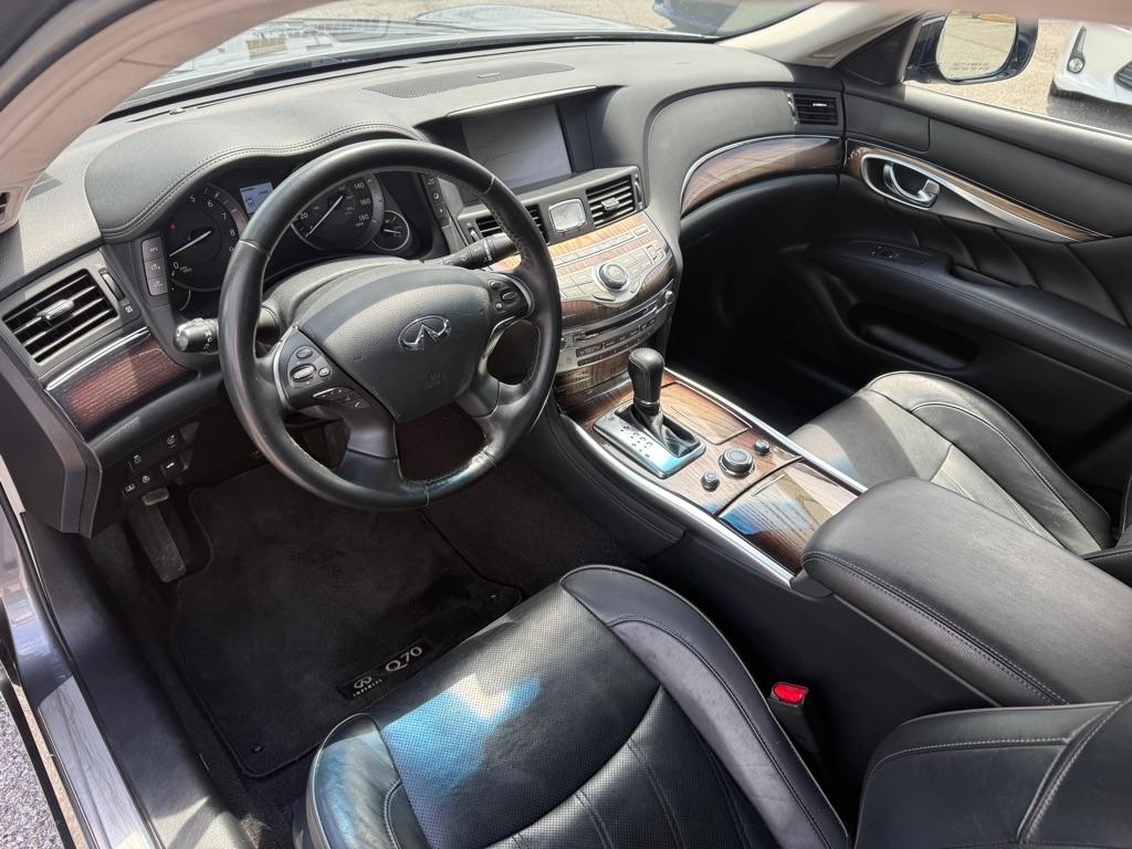 Infiniti Q70L 3.7 LUXE AWD 2019