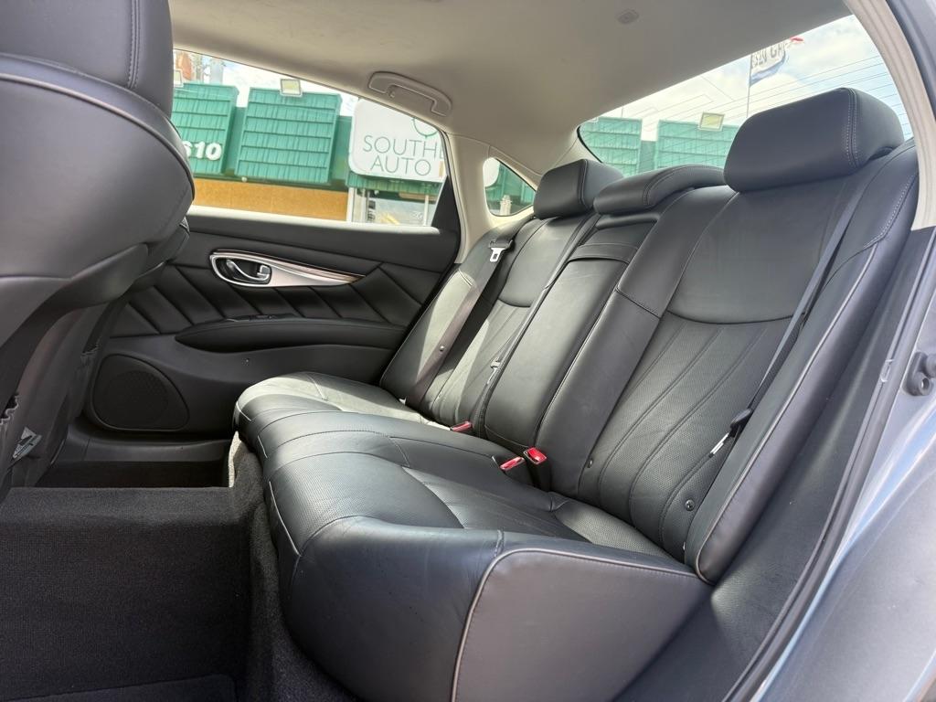Infiniti Q70L 3.7 LUXE AWD 2019