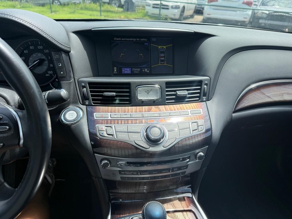 Infiniti Q70L 3.7 LUXE AWD 2019