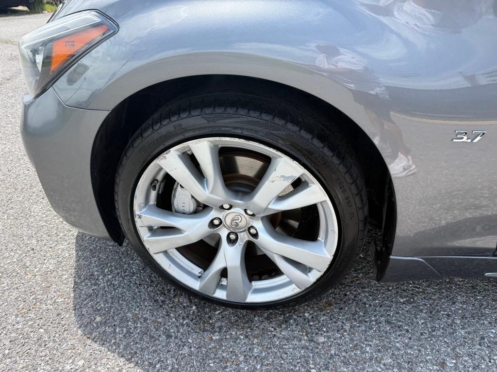 Infiniti Q70L 3.7 LUXE AWD 2019