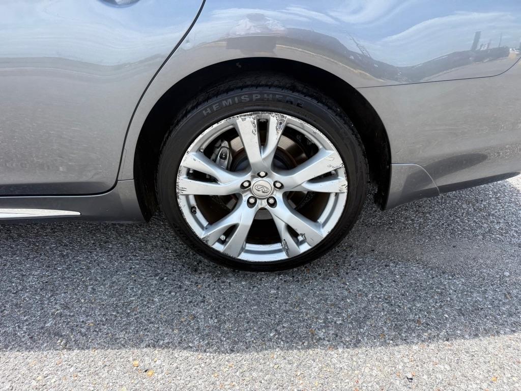 Infiniti Q70L 3.7 LUXE AWD 2019