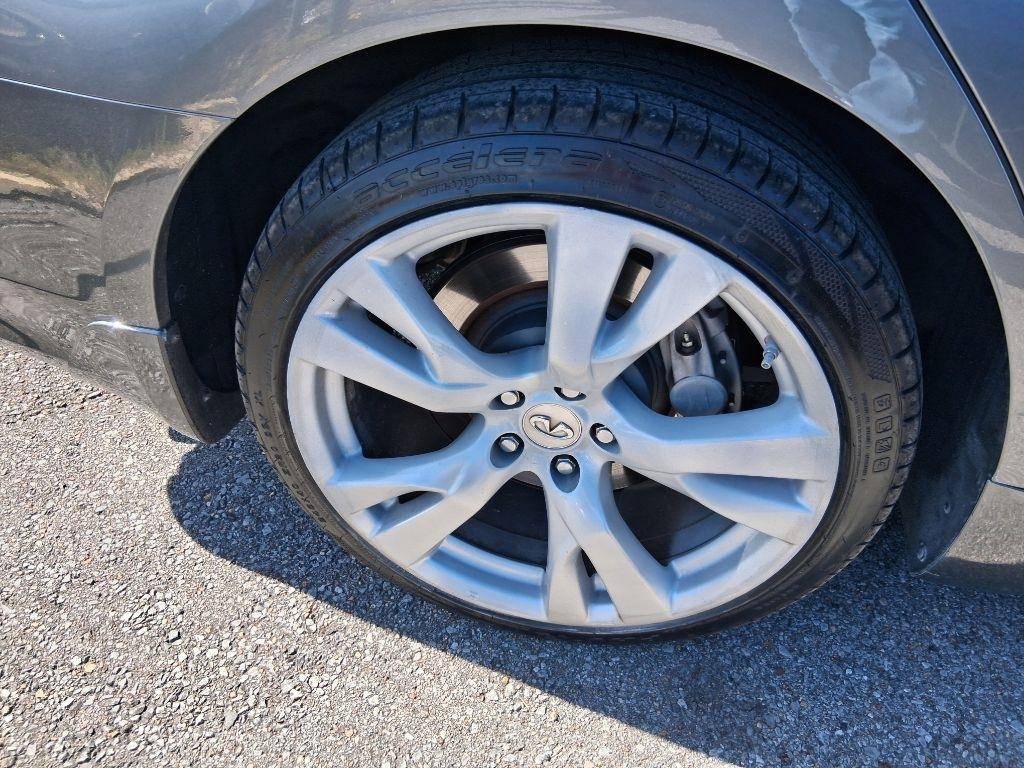 Infiniti Q70L 3.7 LUXE AWD 2019