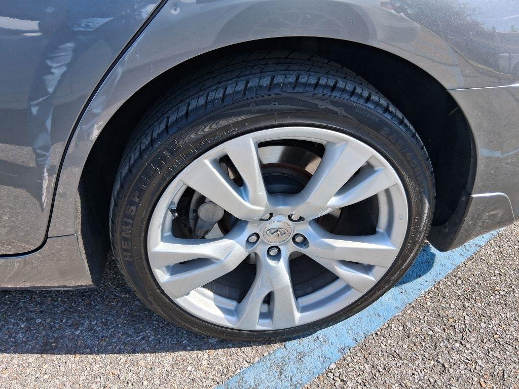 Infiniti Q70L 3.7 LUXE AWD 2019