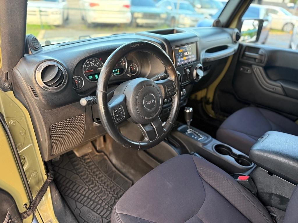 Jeep Wrangler Unlimited 4WD 4dr Sport 2013
