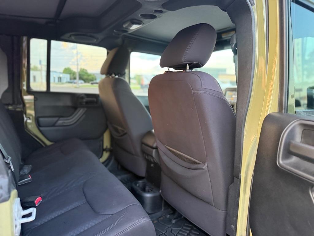 Jeep Wrangler Unlimited 4WD 4dr Sport 2013