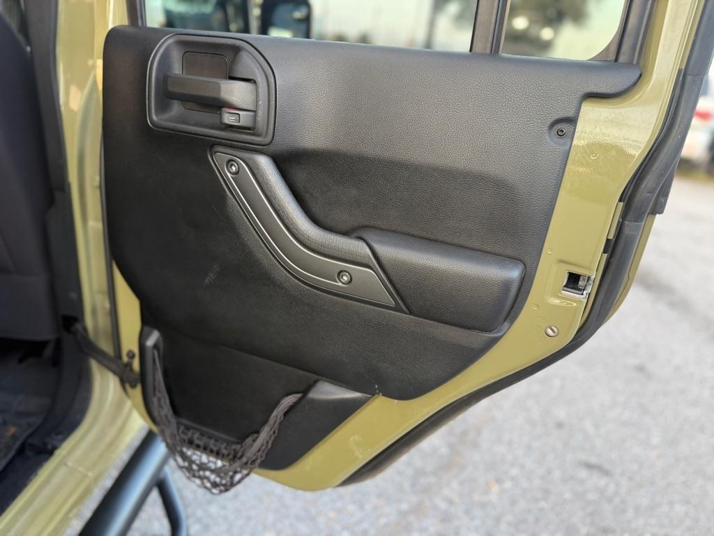 Jeep Wrangler Unlimited 4WD 4dr Sport 2013