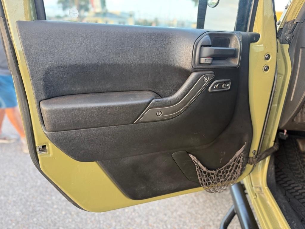 Jeep Wrangler Unlimited 4WD 4dr Sport 2013