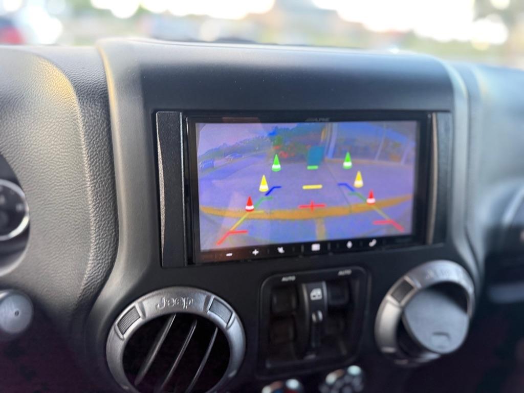 Jeep Wrangler Unlimited 4WD 4dr Sport 2013