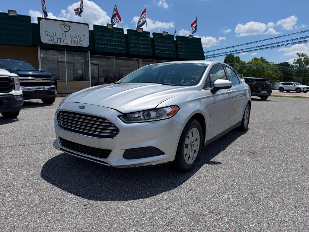 Ford Fusion 4dr Sdn S FWD 2013