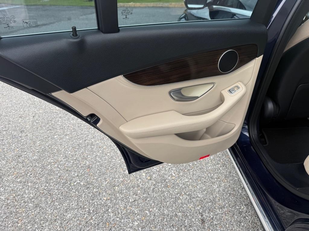 Mercedes-Benz C-Class 4dr Sdn C 300 RWD 2015