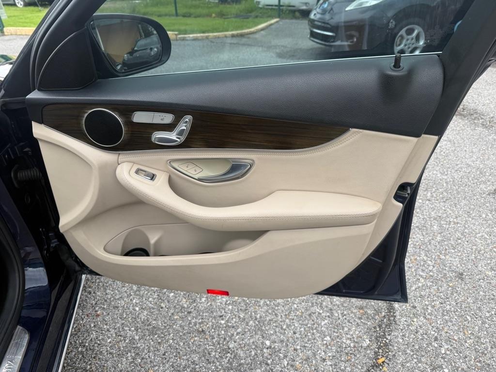 Mercedes-Benz C-Class 4dr Sdn C 300 RWD 2015