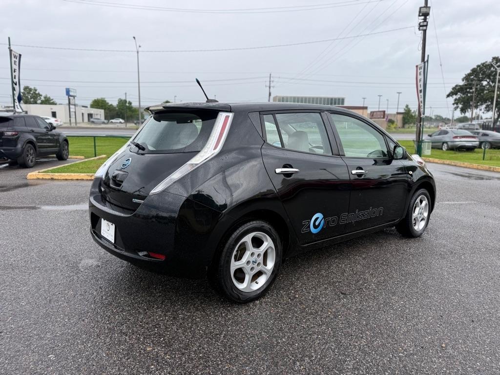 Nissan Leaf 4dr HB SL 2011