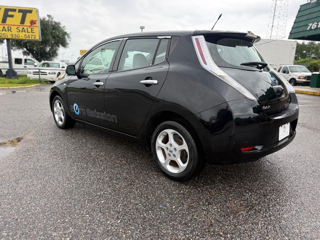 Nissan Leaf 4dr HB SL 2011