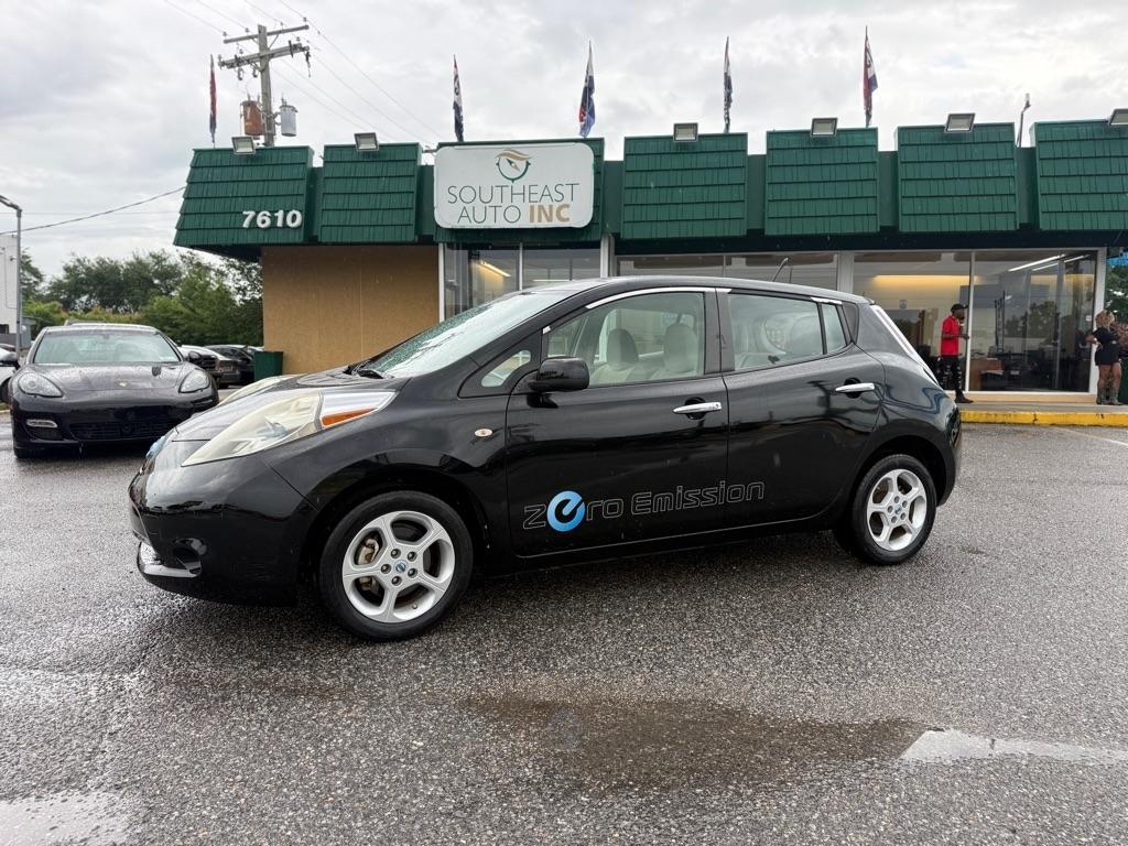 Nissan Leaf 4dr HB SL 2011