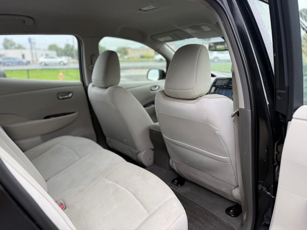 Nissan Leaf 4dr HB SL 2011