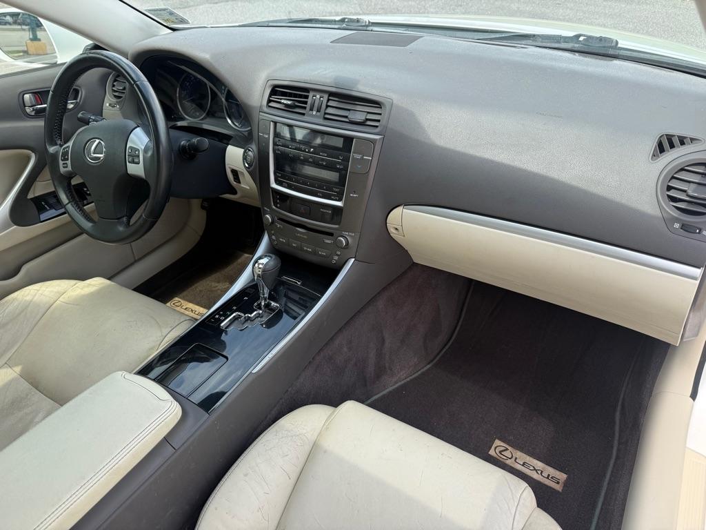 Lexus IS 250 4dr Sport Sdn Auto RWD 2013