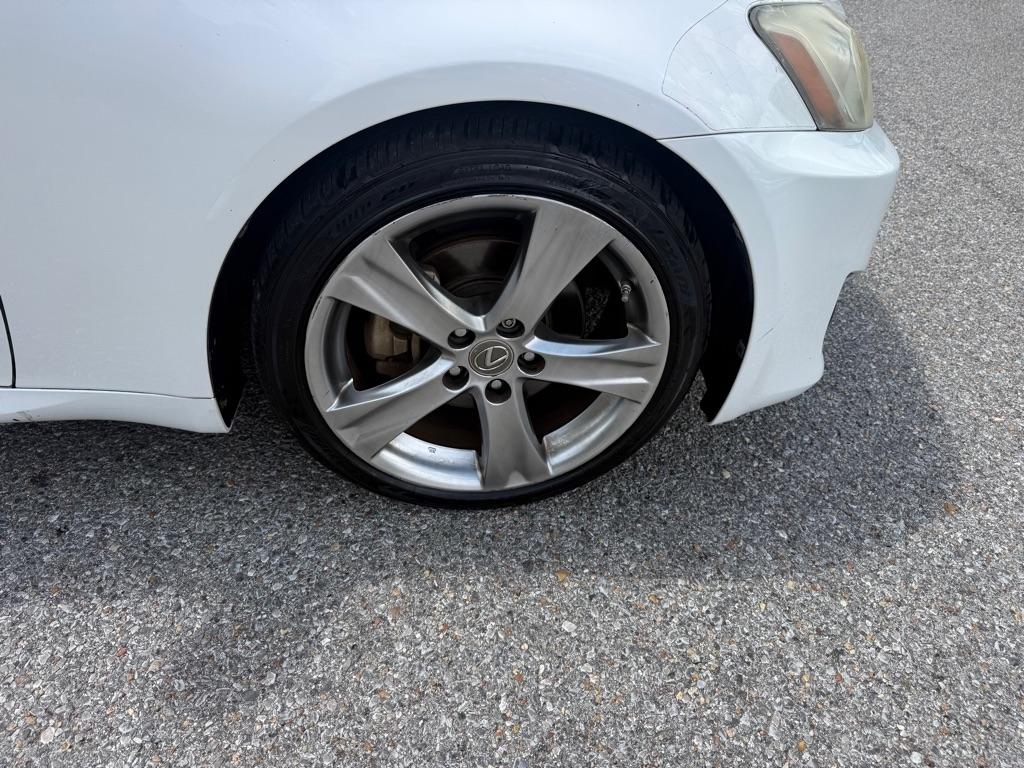 Lexus IS 250 4dr Sport Sdn Auto RWD 2013