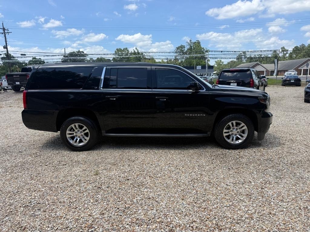 Chevrolet Suburban 2WD 4dr 1500 LT 2018