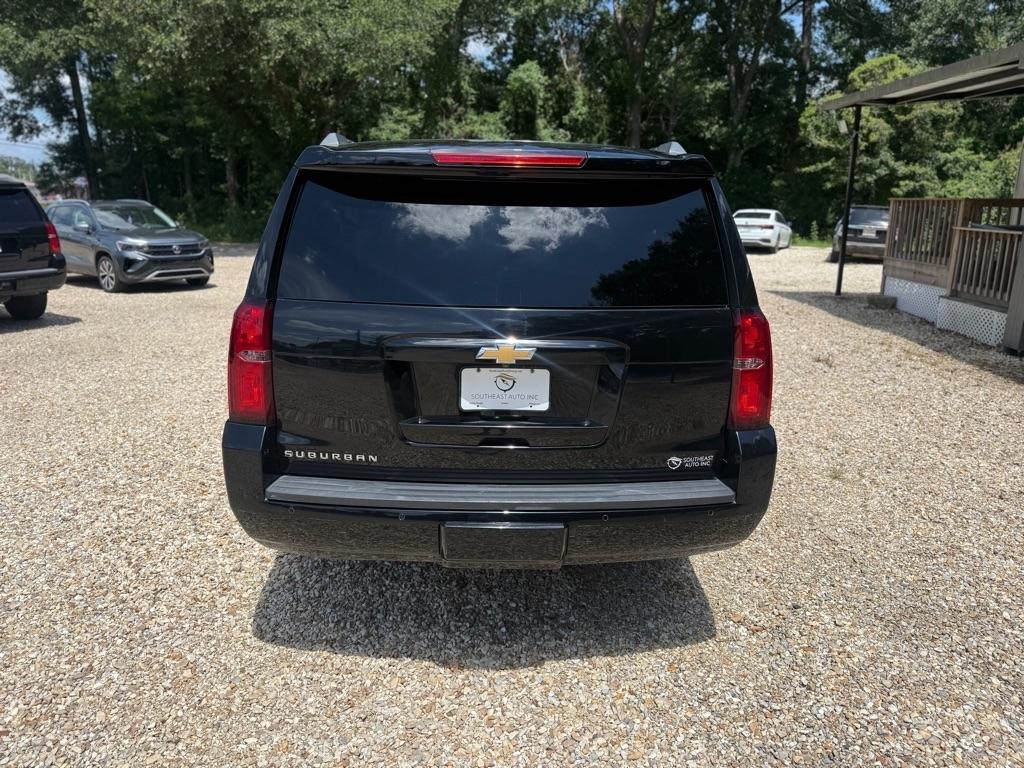 Chevrolet Suburban 2WD 4dr 1500 LT 2018